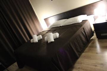 Фото номера Двухместный номер с 1 кроватью Отель Otyrar Hotel г. Нур-Султан 4