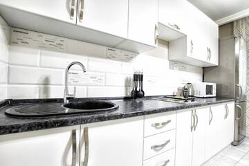 Фото номера Апартаменты с 1 спальней Апартаменты Art House White г. Нур-Султан 13