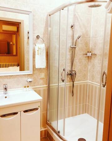 Фото номера Одноместный номер с балконом Отель Altyn Hotel г. Нур-Султан 5