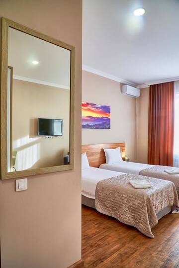 Фото номера Апартаменты Апарт-отели Aisha Bibi Apart-Hotel г. Нур-Султан 6