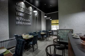 Фото номера Номер с кроватью размера «king-size» Отель MAXX inn г. Нур-Султан 18