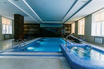 Фото номера Улучшенные апартаменты с сауной Отель MyLINE relax complex г. Нур-Султан 2