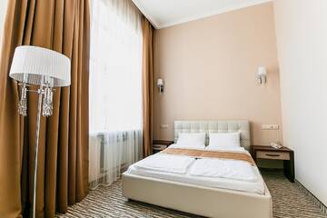 Фото номера Стандартный двухместный номер с 1 кроватью Отель MyLINE relax complex г. Нур-Султан 5