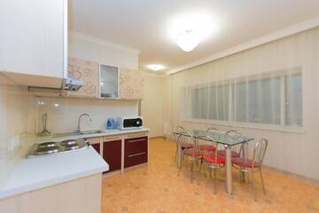 Фото номера Улучшенные апартаменты Апартаменты Apartments on Dostyk 5 г. Нур-Султан 9