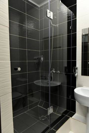 Фото номера Двухместный номер Делюкс с 1 кроватью Отель Premier Inn Astana г. Нур-Султан 23