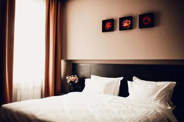 Фото номера Люкс с кроватью размера «king-size» Отель Astana Central Hotel г. Нур-Султан 2