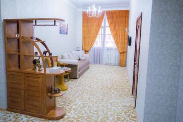 Фото номера Двухместный номер с 2 отдельными кроватями Отель Boutique Hotel Tomiris г. Нур-Султан 5