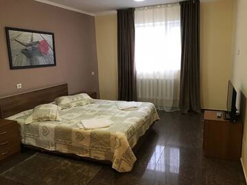Фото номера Улучшенный двухместный номер с 1 кроватью Хостелы Astana Best Hostel г. Нур-Султан 5