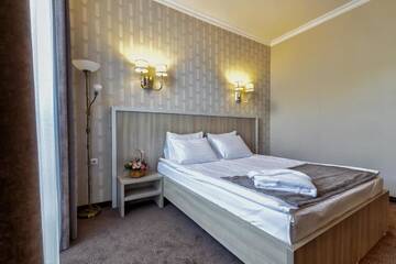 Фото номера Двухместный номер с 1 кроватью Отель AYKUN Hotel г. Нур-Султан 6