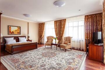 Фото номера Семейный люкс Отель Alanda Hotel г. Нур-Султан 5