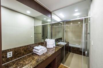 Фото номера Апартаменты с 1 спальней Апартаменты The Address Highvill 2 г. Нур-Султан 16