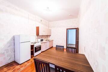 Фото номера Апартаменты с балконом Апартаменты Apartments in the Center on Sarayshyq 34 г. Нур-Султан 24