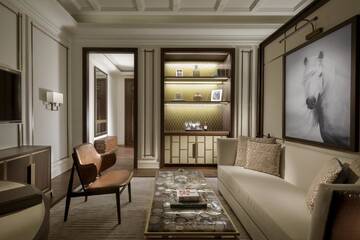 Фото номера Номер «Гранд» Делюкс с балконом Отель The St. Regis Astana г. Нур-Султан 5