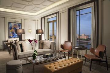 Фото номера Люкс St. Regis, вид на Центральный парк или реку Ишим Отель The St. Regis Astana г. Нур-Султан 4