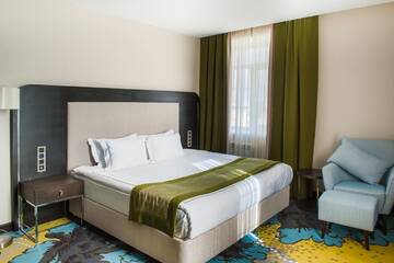 Фото номера Номер с кроватью размера «queen-size» Отель The ONE Hotel Astana г. Нур-Султан 2
