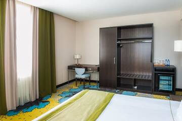 Фото номера Номер с кроватью размера «queen-size» Отель The ONE Hotel Astana г. Нур-Султан 4