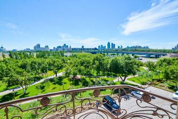 Фото номера Номер с кроватью размера «queen-size» Отель The ONE Hotel Astana г. Нур-Султан 6