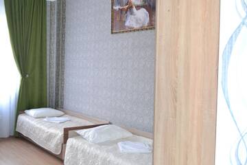 Фото номера Стандартный четырехместный номер Отель Hotel Alash г. Нур-Султан 4