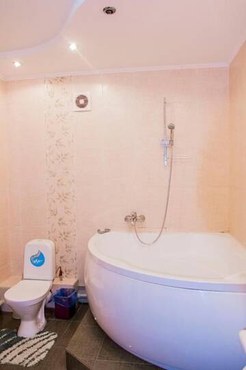 Фото номера Апартаменты с 3 спальнями Апартаменты Apartment on Momyshuly г. Нур-Султан 23
