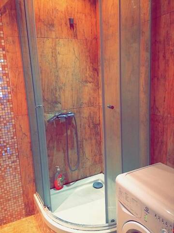 Фото номера Улучшенные апартаменты Апартаменты Khan Shatyr Apartment г. Нур-Султан 33