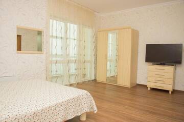Фото номера Большой двухместный номер с 1 кроватью Апарт-отели Grand Alatau Naberezhnaya A Class Apartment г. Нур-Султан 14
