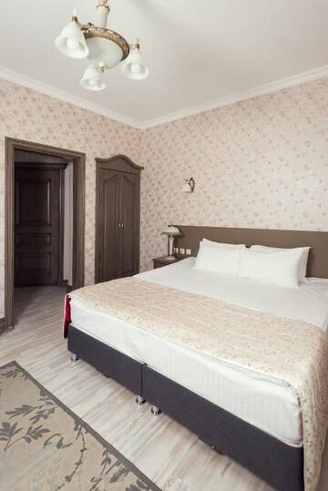 Фото номера Двухместный номер Делюкс с 1 кроватью Отель Boutique Hotel Traditional г. Нур-Султан 15