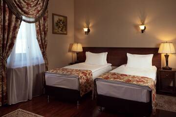 Фото номера Двухместный номер Делюкс с 1 кроватью Отель Boutique Hotel Traditional г. Нур-Султан 12