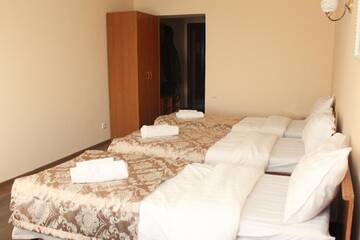Фото номера Трехместный номер Отель Zhassybi Hotel г. Нур-Султан 5