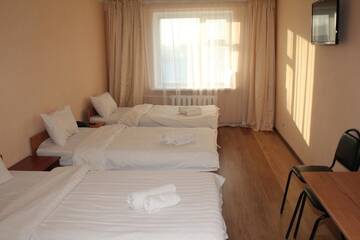 Фото номера Трехместный номер Отель Zhassybi Hotel г. Нур-Султан 4