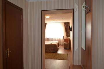 Фото номера Полулюкс Отель Zhassybi Hotel г. Нур-Султан 3