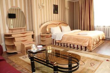 Фото номера Люкс Отель Zhassybi Hotel г. Нур-Султан 2