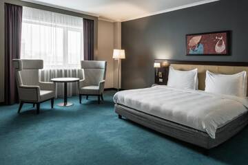 Фото номера Номер «Премиум» Отель Radisson Hotel Astana г. Нур-Султан 5