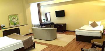 Фото номера Семейный номер Делюкс Отель Royal Park Hotel &amp; SPA г. Нур-Султан 6