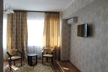 Фото номера Полулюкс Отель Sultan Beibarys г. Нур-Султан 5