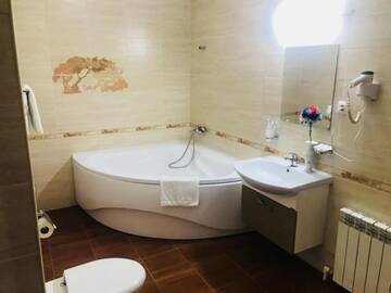 Фото номера Люкс Отель Sultan Beibarys г. Нур-Султан 4