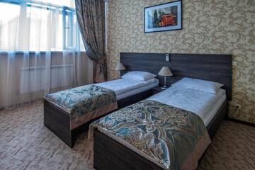 Фото номера Двухместный номер с 2 отдельными кроватями и видом на город Отель Бутик-отель Seven inn г. Нур-Султан 2