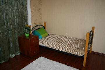 Фото номера Двухместный номер Делюкс с 2 отдельными кроватями Хостелы Hostel Americana г. Нур-Султан 2