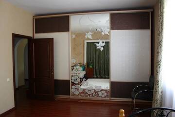 Фото номера Двухместный номер Делюкс с 2 отдельными кроватями Хостелы Hostel Americana г. Нур-Султан 3
