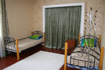 Фото номера Двухместный номер Делюкс с 2 отдельными кроватями Хостелы Hostel Americana г. Нур-Султан 5